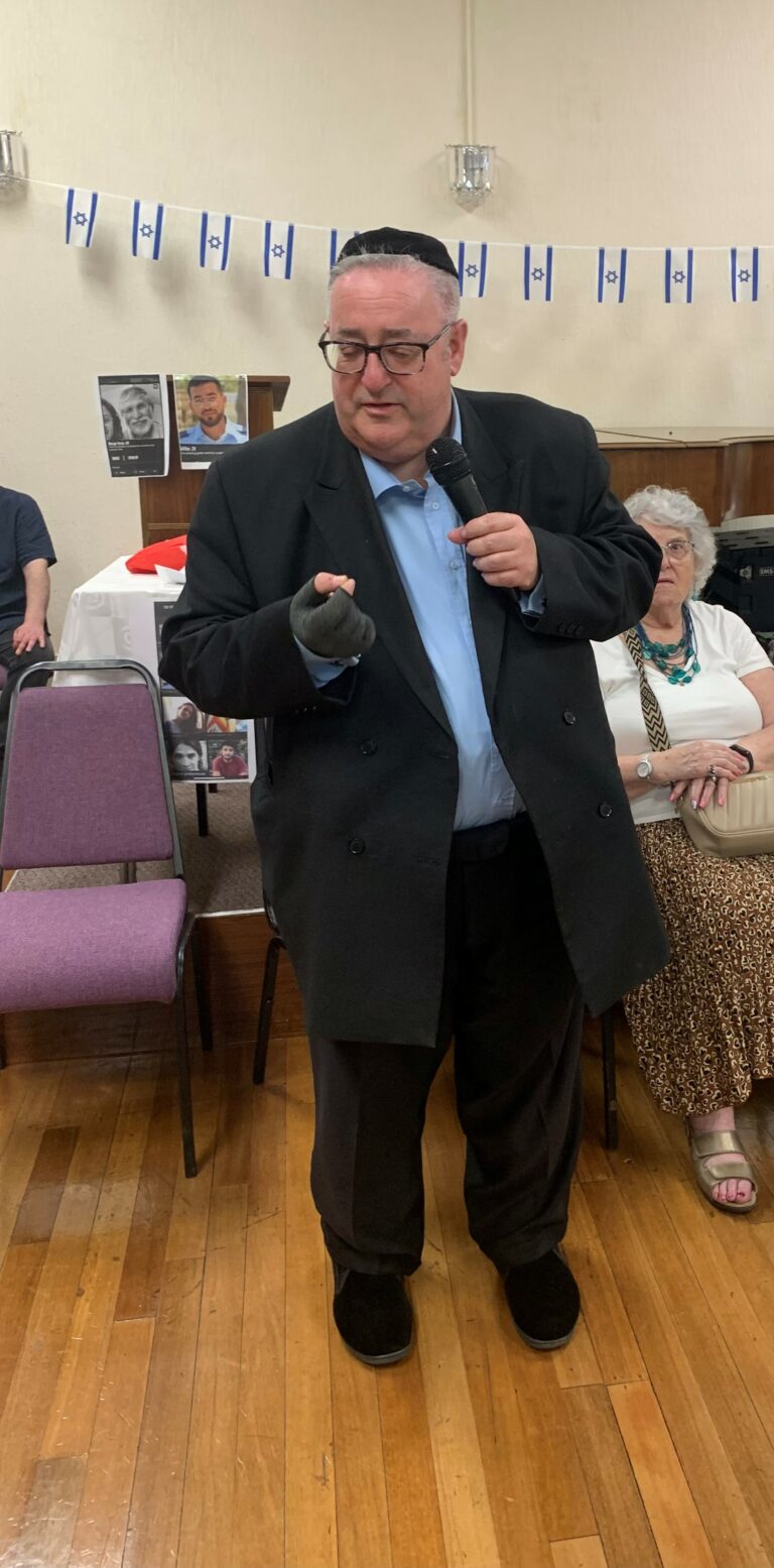 Reverend Gary Newman retires after 40 years of service Essex Jewish News